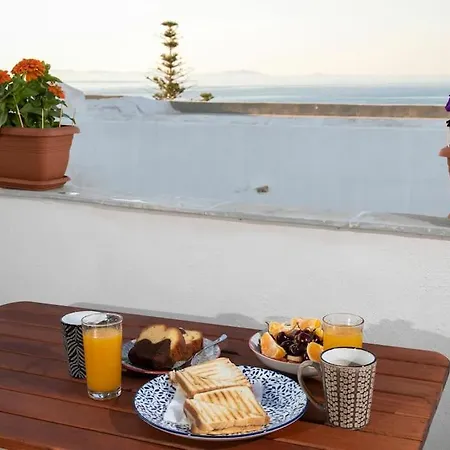 Cycladic Sea View House Near The Castle アパート