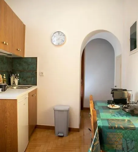 Cycladic Sea View House Near The Castle